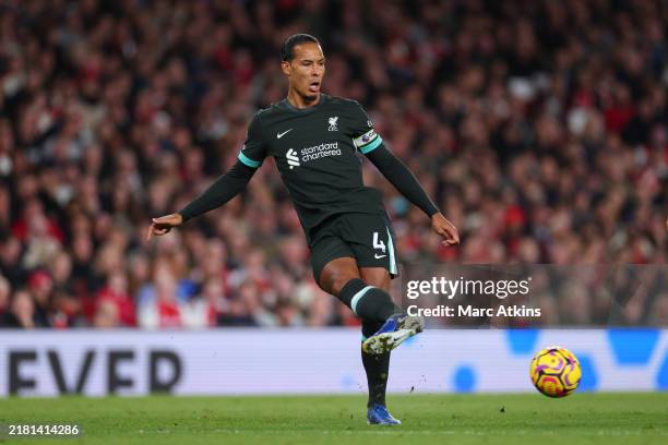 Van Dijk Plays Down Contract Talks, Prioritizes Premier League Title Chase