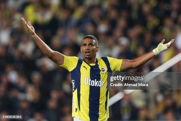 Alexander Djiku Injured as Fenerbahce Edge Out Trabzonspor